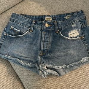 Pull & Bear denim shorts size 24